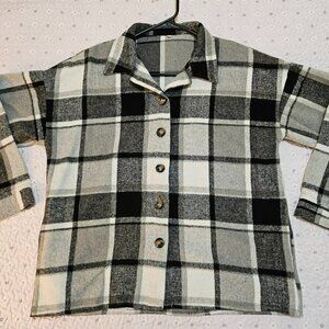 Shacket Womens Sz L Black & White Plaid Checkered Pockets Button Down‎ Soft Cozy
